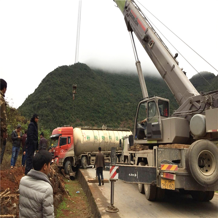 西工吊车道路救援24小时